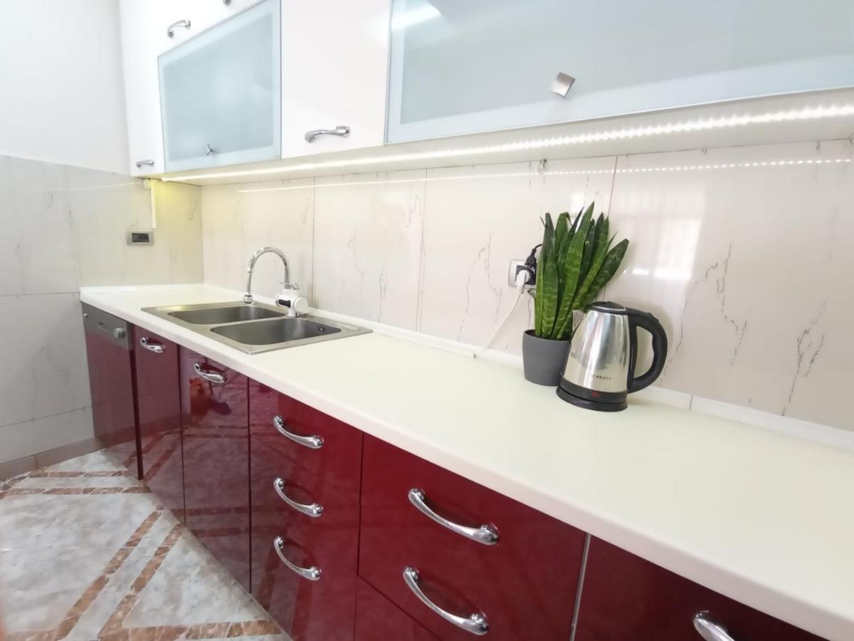 Trea Accomodations - 2 Bedrooms - Riviera With Private Parking Vlorë エクステリア 写真