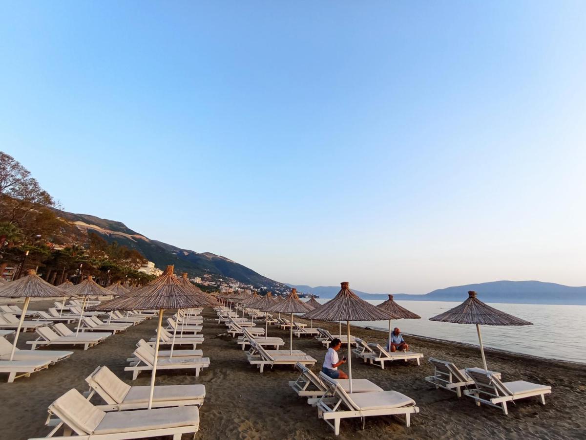 Trea Accomodations - 2 Bedrooms - Riviera With Private Parking Vlorë エクステリア 写真